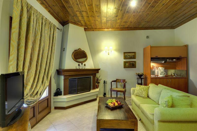 Iatrou Guesthouse Portariá Habitación foto